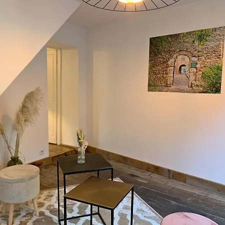 Couette-café L'ecole Des Demoiselles 4*