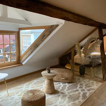 L'ecole Des Demoiselles 4* Honfleur