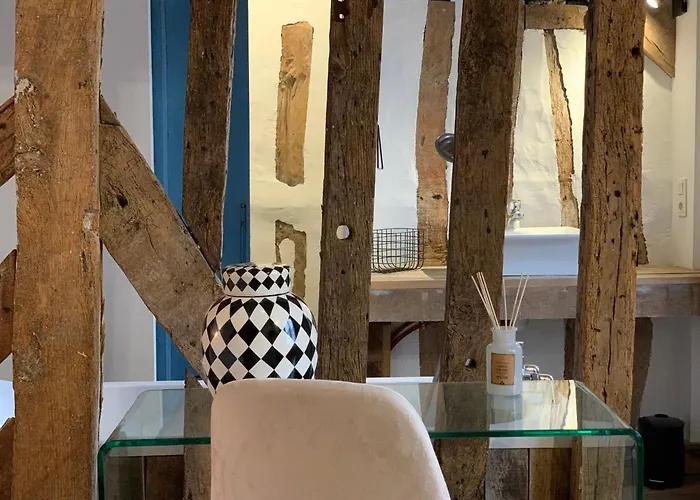 L'ecole Des Demoiselles Couette-café Honfleur