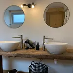 L'ecole Des Demoiselles Bed & Breakfast 4*