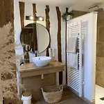 L'ecole Des Demoiselles Bed & Breakfast