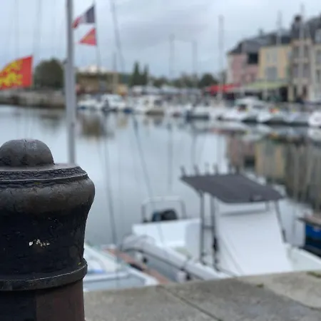 L'ecole Des Demoiselles Honfleur