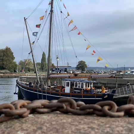 Frühstückspension L'ecole Des Demoiselles Honfleur