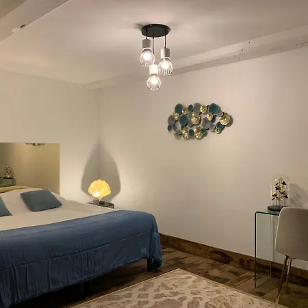 L'ecole Des Demoiselles Honfleur