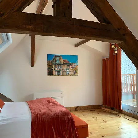 L'ecole Des Demoiselles 4*