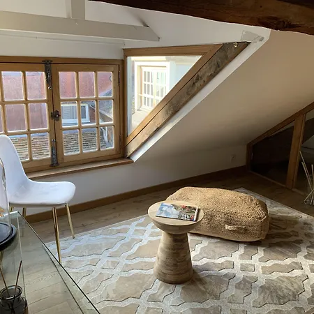 L'ecole Des Demoiselles Honfleur