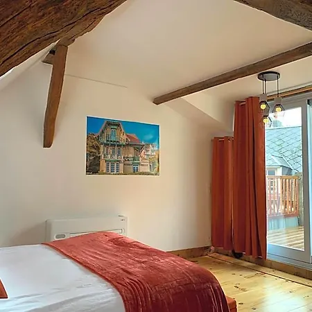 L'ecole Des Demoiselles Bed & Breakfast 4*