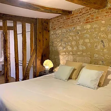 L'ecole Des Demoiselles Bed & Breakfast
