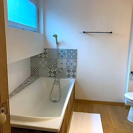L'ecole Des Demoiselles Bed & Breakfast 4*