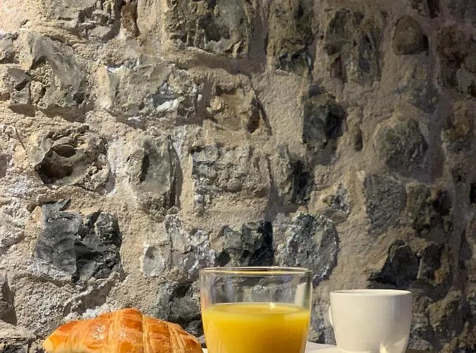 L'ecole Des Demoiselles أونفلور