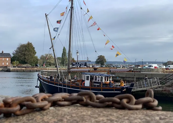 فندق مبيت وإفطار L'ecole Des Demoiselles أونفلور