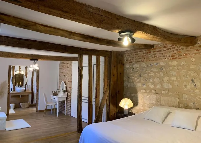 L'ecole Des Demoiselles أونفلور