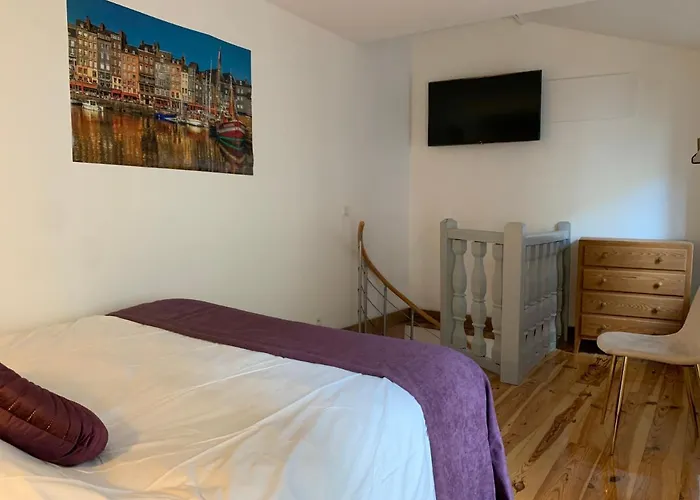 Bed & Breakfast L'ecole Des Demoiselles Honfleur