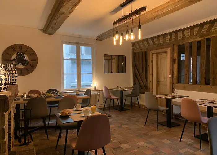 L'ecole Des Demoiselles 3*