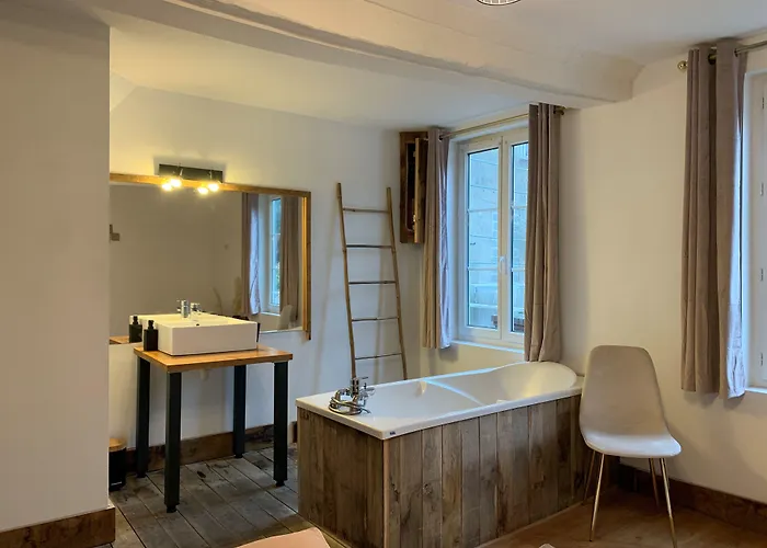 L'ecole Des Demoiselles 3* Honfleur